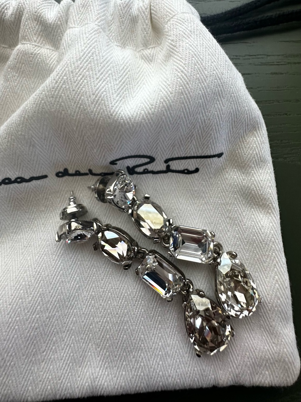 Stunning Oscar de la Renta Large Crystal Gallery Drop Earrings
